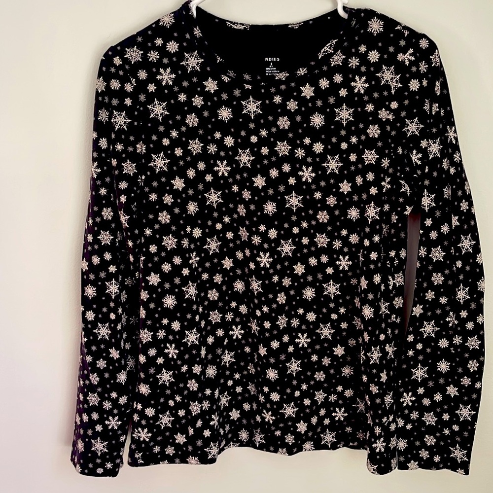 Lands’ End 💯 % cotton print long sleeve like new crew top